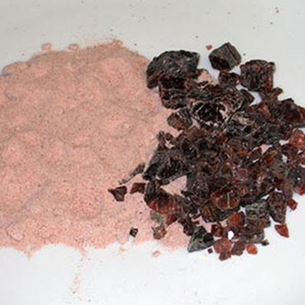Black salt, powder and crystals